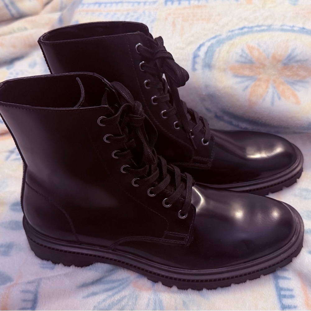 Leather Express Shiny Black Lace-Up Boots NWT